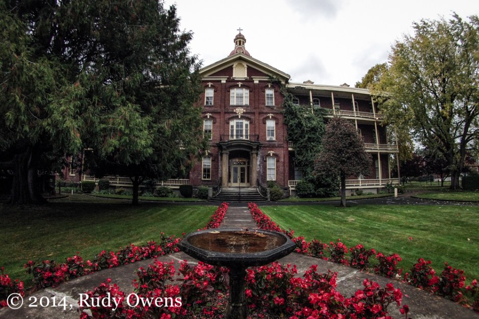 House of Providence entrance photograph