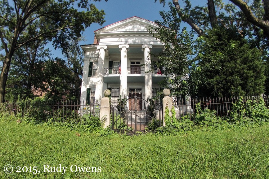 Chatillon de Menil Mansion Picture