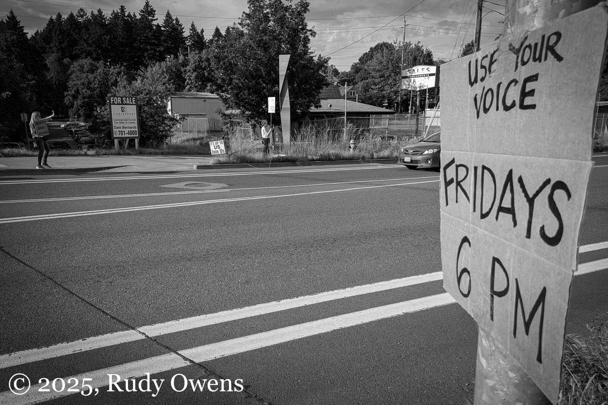 Sign at protest Sellwood Bridge